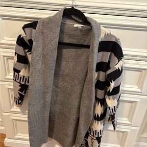 Sioni Black and Gray Geometric Cardigan